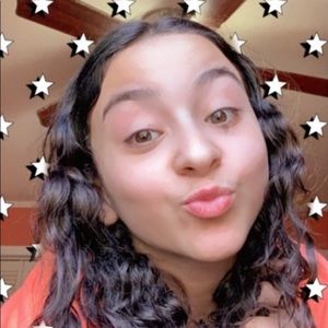 Meet your Posher, Malak